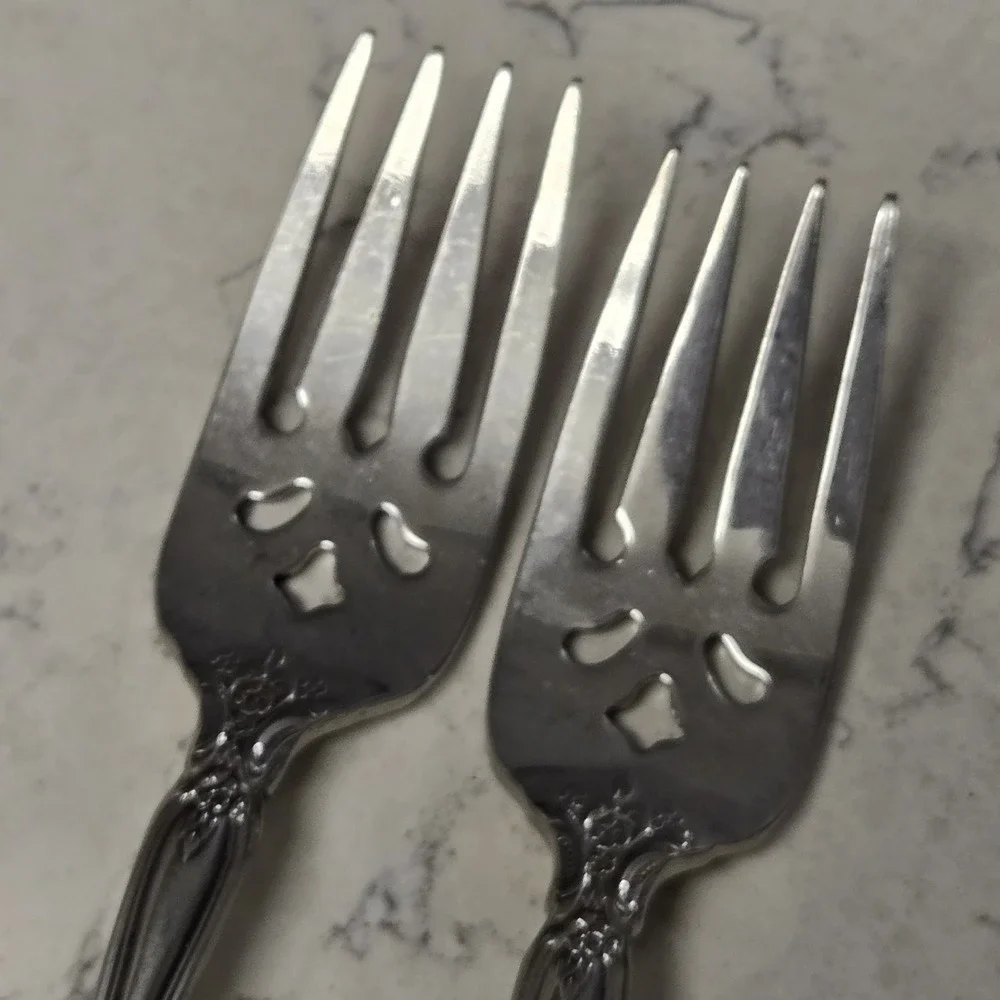 Oneida Michelangelo Heirloom Stainless Steel Flatware Mixed Lot of 13 Pieces VGC